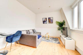 Spacious 1 Bed Apartment near Central London - 5 Per Cent off Weekly Bookings !